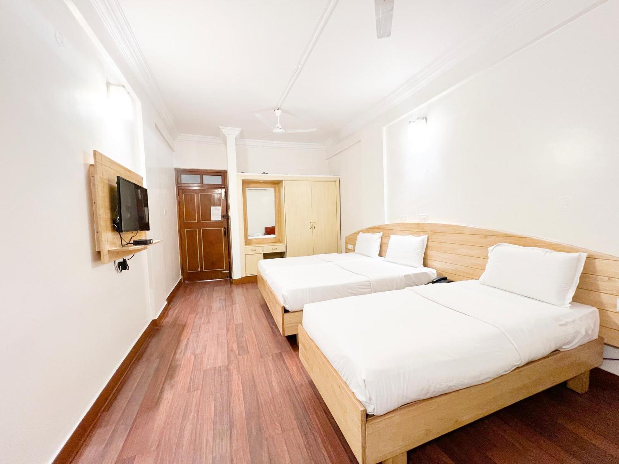 Hotel Vellara Bangalore Exterior photo