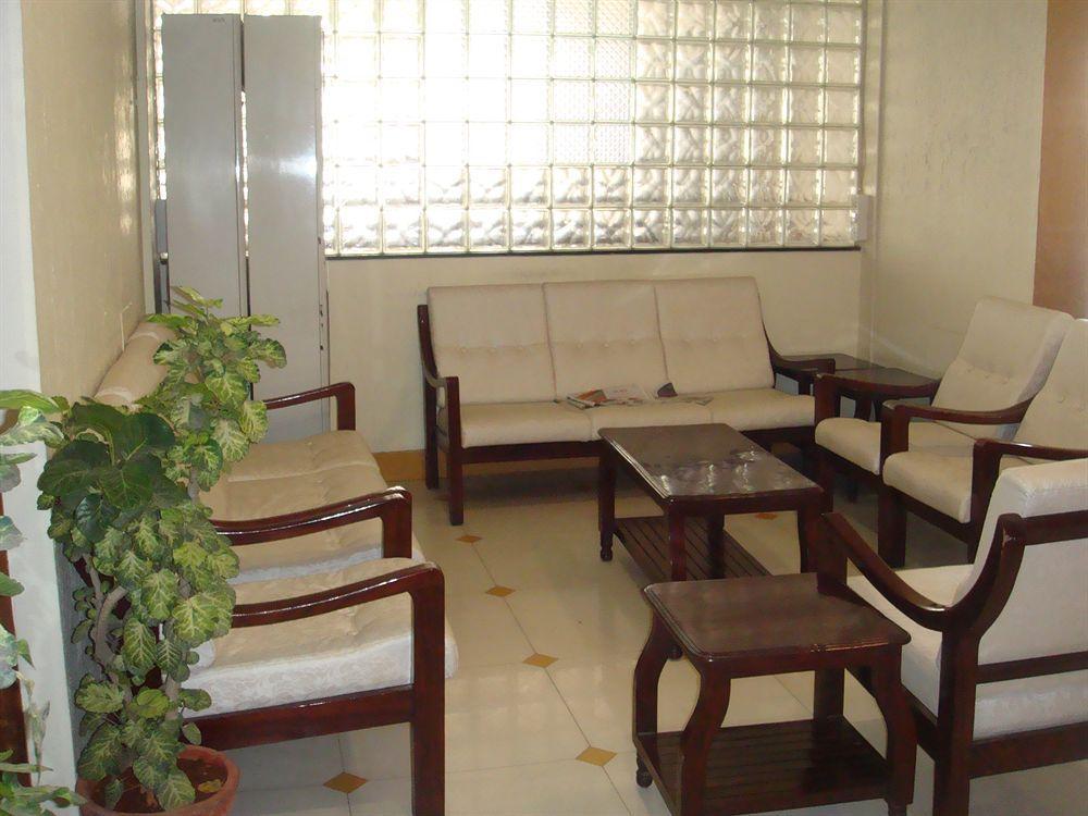 Hotel Vellara Bangalore Exterior photo